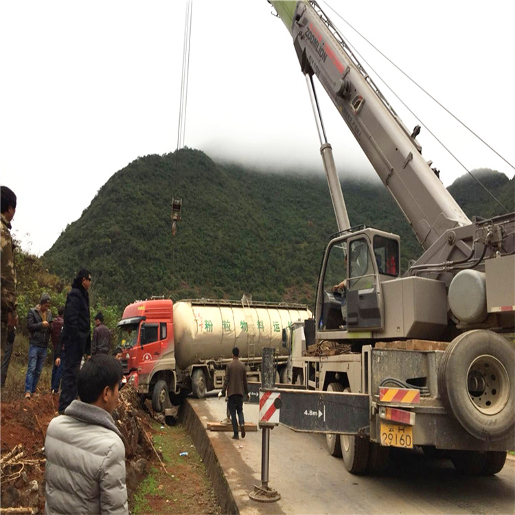 许昌吊车道路救援24小时